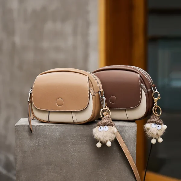 Retro Tofu Small Square Shoulder Bag Messenger Female Real Leather Flap Handbag 2023New Round Crossbody Shoulder Travel Tote Bag